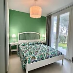 Stunning With Pool And Lagoon View Willa Albarella Island