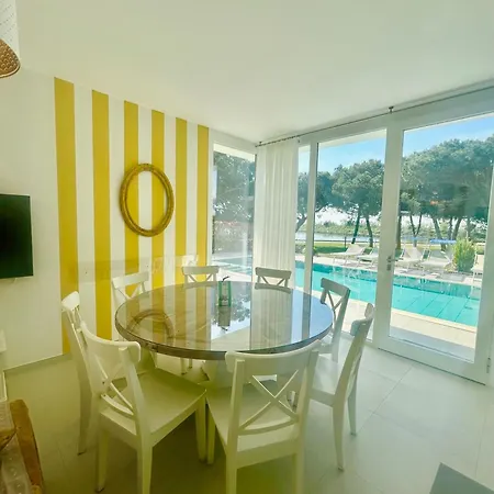 Villa Stunning With Pool And Lagoon View *